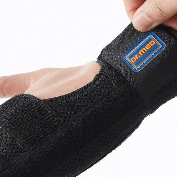3rd and 4th Finger Splint Best for Slight Distortions, Sprains & Strains - Allows Excellent Stabilization - Metacarpal Stainless-Steel Stay