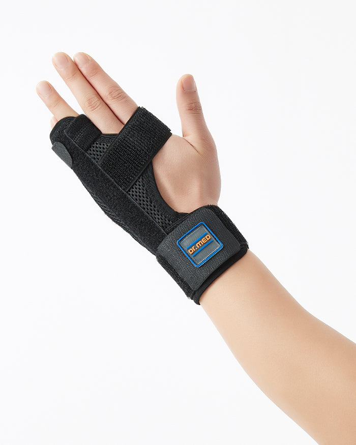 3rd and 4th Finger Splint Best for Slight Distortions, Sprains & Strains - Allows Excellent Stabilization - Metacarpal Stainless-Steel Stay