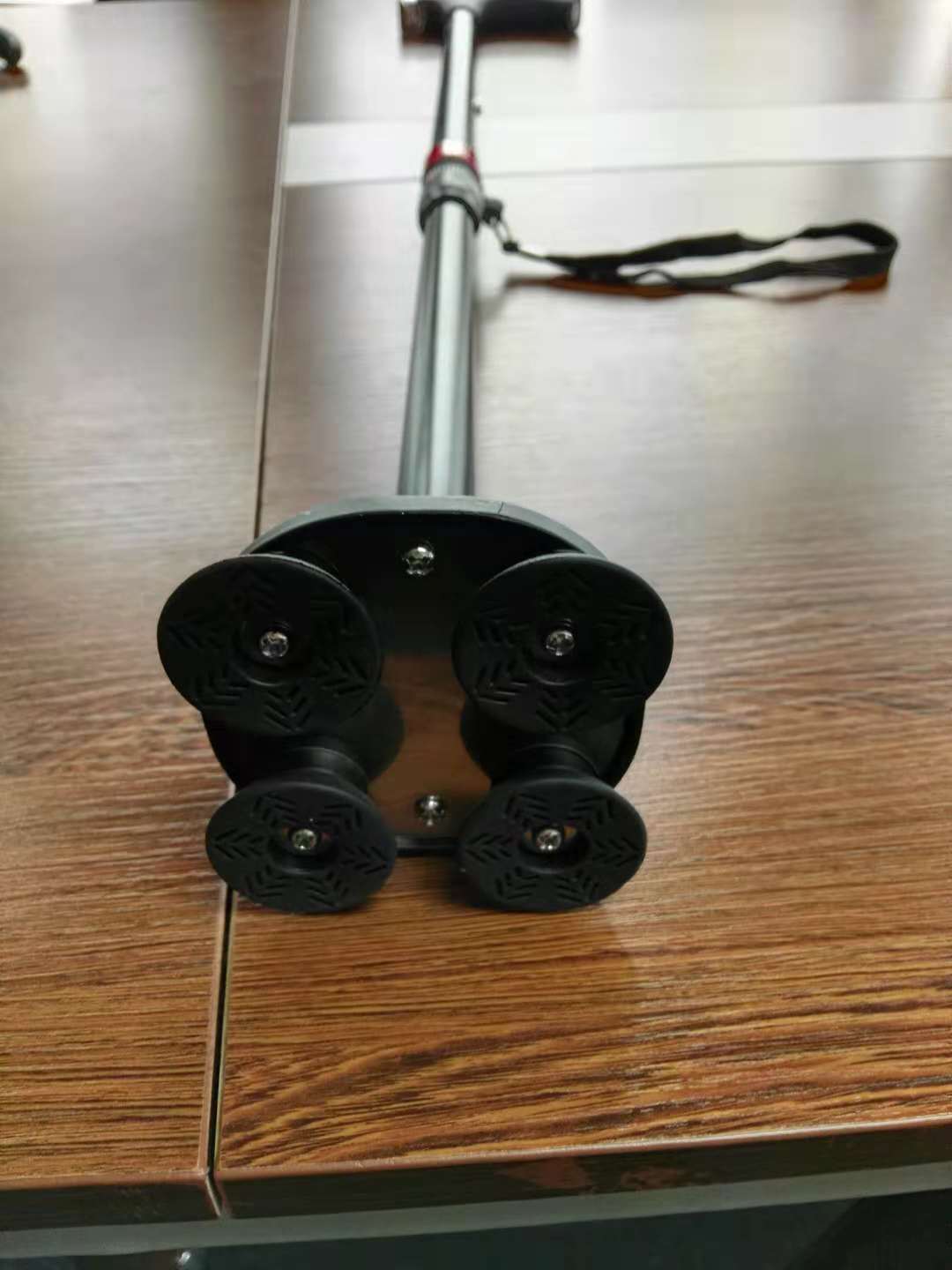 Smart Walking Cane For Seniors Old Man Walking Electronic Cane Old Man Walking Stick With FM/AM Radio Stick